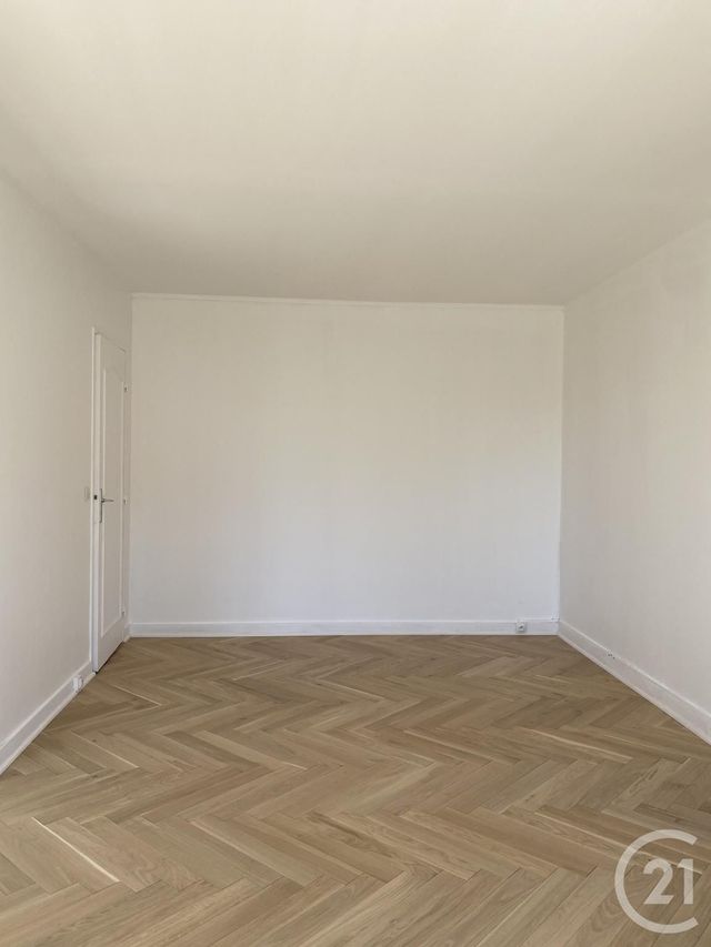 Afficher la photo en grand Appartement à louer - 5 pièces - 85,39 m2 - Avon - 77 - ILE-DE-FRANCE