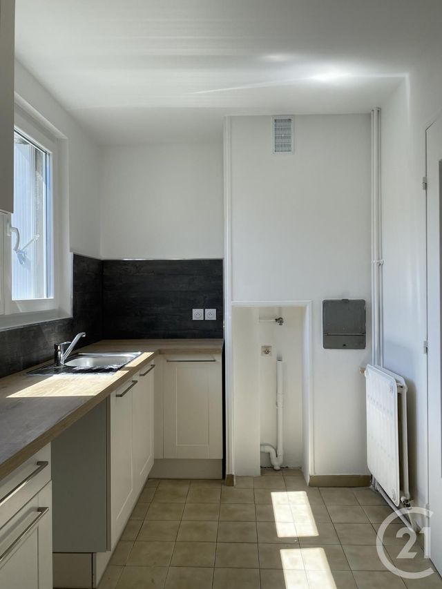 Afficher la photo en grand Appartement à louer - 5 pièces - 85,39 m2 - Avon - 77 - ILE-DE-FRANCE