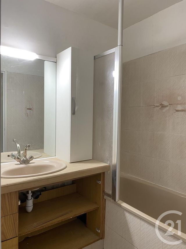 Afficher la photo en grand Appartement à louer - 5 pièces - 85,39 m2 - Avon - 77 - ILE-DE-FRANCE