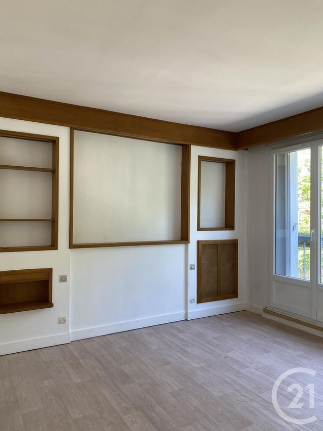 Afficher la photo en grand Appartement à louer - 5 pièces - 85,39 m2 - Avon - 77 - ILE-DE-FRANCE