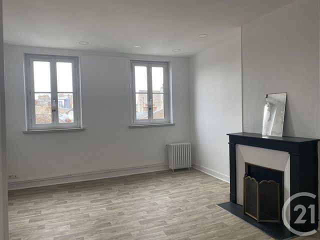 Appartement à louer - 2 pièces - 57,49 m2 - Fontainebleau - 77 - ILE-DE-FRANCE