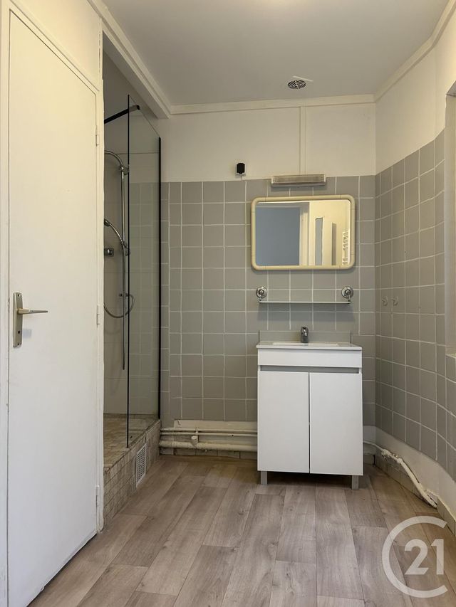 Appartement à louer - 3 pièces - 38,75 m2 - Avon - 77 - ILE-DE-FRANCE