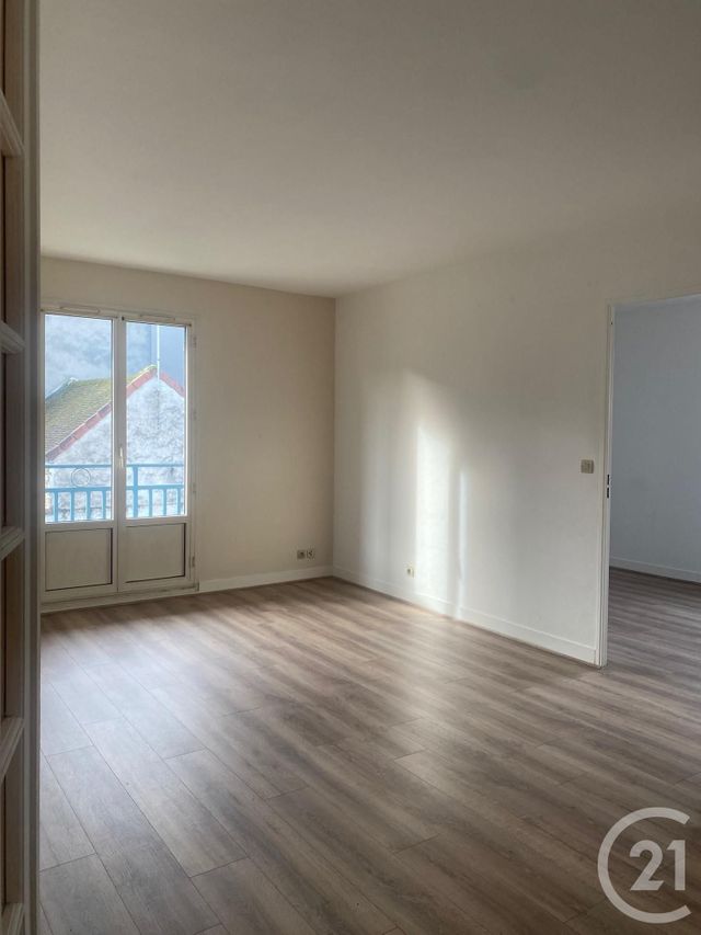 Appartement à louer - 2 pièces - 47,02 m2 - Fontainebleau - 77 - ILE-DE-FRANCE