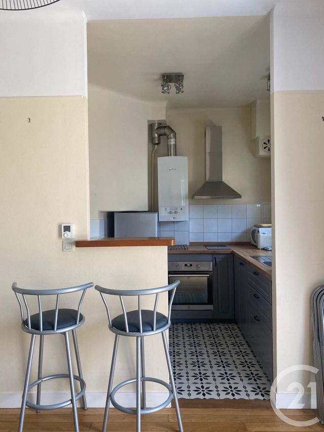 Appartement à louer - 3 pièces - 51,86 m2 - Fontainebleau - 77 - ILE-DE-FRANCE