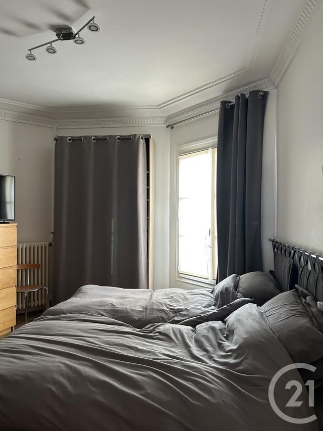 Afficher la photo en grand Appartement F4 à louer - 5 pièces - 97,52 m2 - Fontainebleau - 77 - ILE-DE-FRANCE