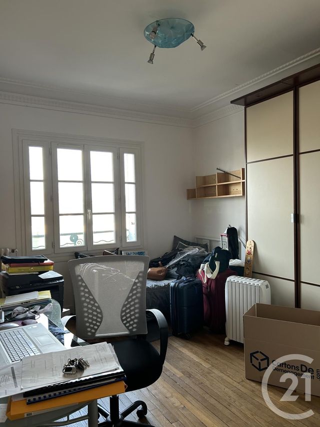 Afficher la photo en grand Appartement F4 à louer - 5 pièces - 97,52 m2 - Fontainebleau - 77 - ILE-DE-FRANCE