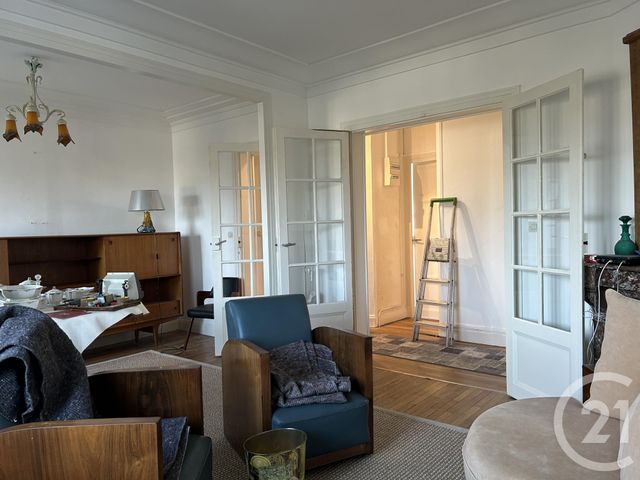 Afficher la photo en grand Appartement F4 à louer - 5 pièces - 97,52 m2 - Fontainebleau - 77 - ILE-DE-FRANCE