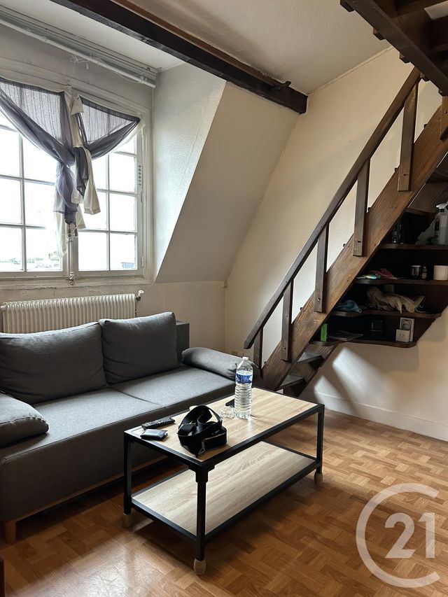 Appartement Studio à louer FONTAINEBLEAU