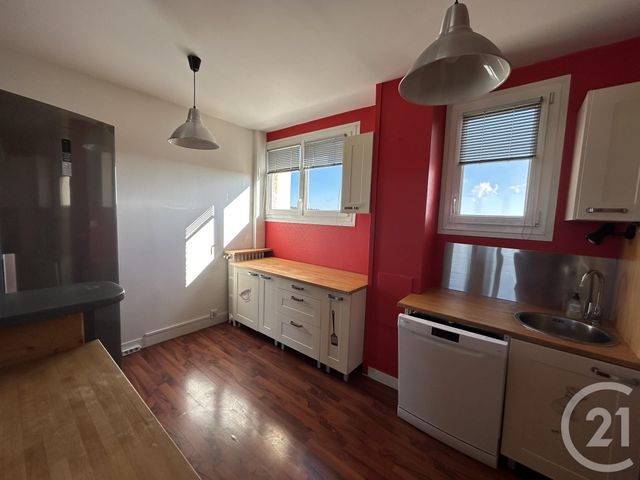 Afficher la photo en grand Appartement à vendre - 5 pièces - 74,79 m2 - Fontainebleau - 77 - ILE-DE-FRANCE