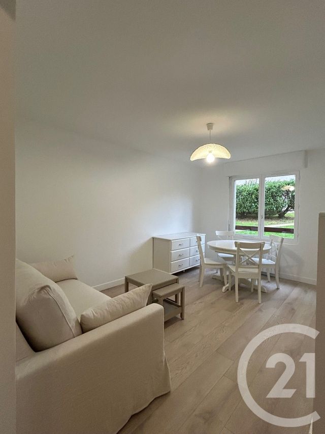 Afficher la photo en grand Appartement F1 à louer - 1 pièce - 31,66 m2 - Avon - 77 - ILE-DE-FRANCE
