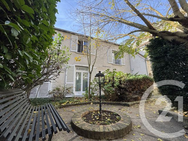 Appartement à vendre - 5 pièces - 106,81 m2 - Fontainebleau - 77 - ILE-DE-FRANCE