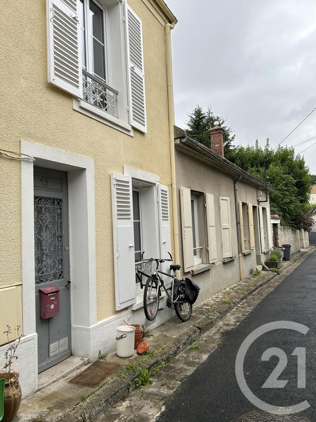 Maison à louer - 3 pièces - 42,50 m2 - Fontainebleau - 77 - ILE-DE-FRANCE