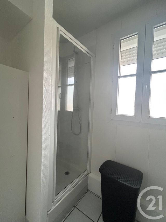 Appartement Studio à louer - 1 pièce - 21,88 m2 - Fontainebleau - 77 - ILE-DE-FRANCE