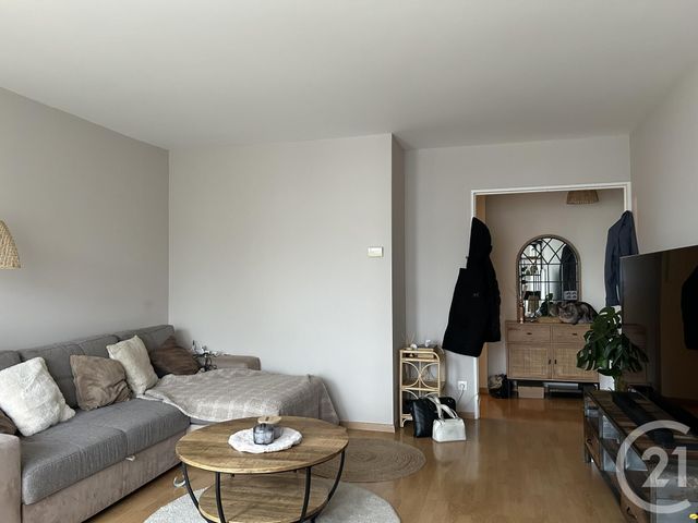 Appartement à louer - 3 pièces - 70,24 m2 - Avon - 77 - ILE-DE-FRANCE