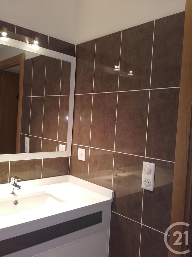 Appartement Studio à louer - 1 pièce - 29,67 m2 - Fontainebleau - 77 - ILE-DE-FRANCE