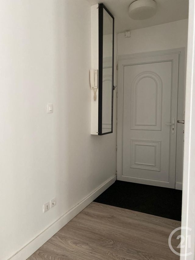 Appartement Studio à louer - 1 pièce - 26 m2 - Avon - 77 - ILE-DE-FRANCE