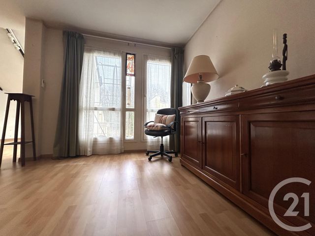 Appartement à vendre - 3 pièces - 71 m2 - Avon - 77 - ILE-DE-FRANCE