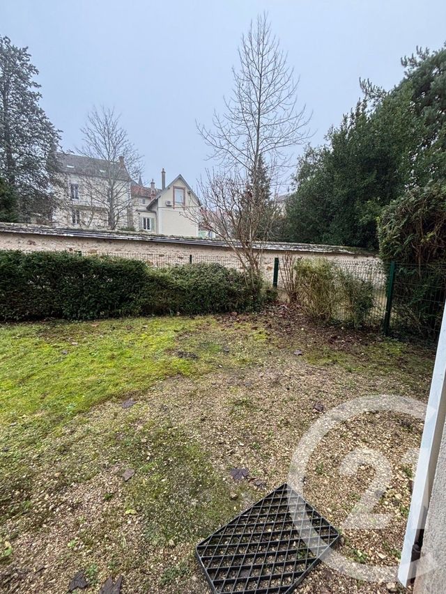 Appartement &agrave; louer - 2 pi&egrave;ces - 38,66 m2 - Fontainebleau - 77 - ILE-DE-FRANCE