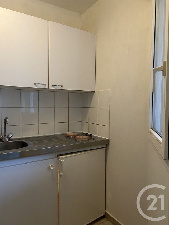 Appartement Studio &agrave; louer - 1 pi&egrave;ce - 27,65 m2 - Avon - 77 - ILE-DE-FRANCE