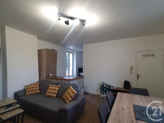 Appartement &agrave; louer - 3 pi&egrave;ces - 55,28 m2 - Thomery - 77 - ILE-DE-FRANCE