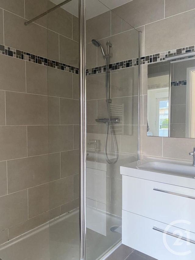 Appartement &agrave; louer - 3 pi&egrave;ces - 63,86 m2 - Avon - 77 - ILE-DE-FRANCE