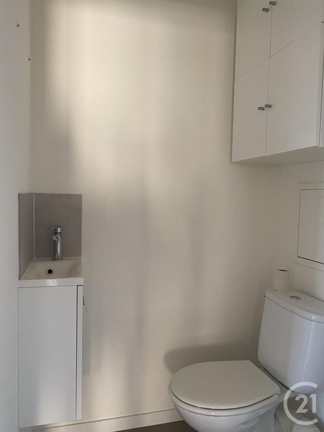 Appartement &agrave; louer - 3 pi&egrave;ces - 63,86 m2 - Avon - 77 - ILE-DE-FRANCE