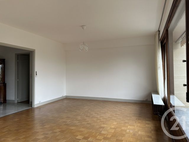 Appartement &agrave; louer - 3 pi&egrave;ces - 78,03 m2 - Fontainebleau - 77 - ILE-DE-FRANCE