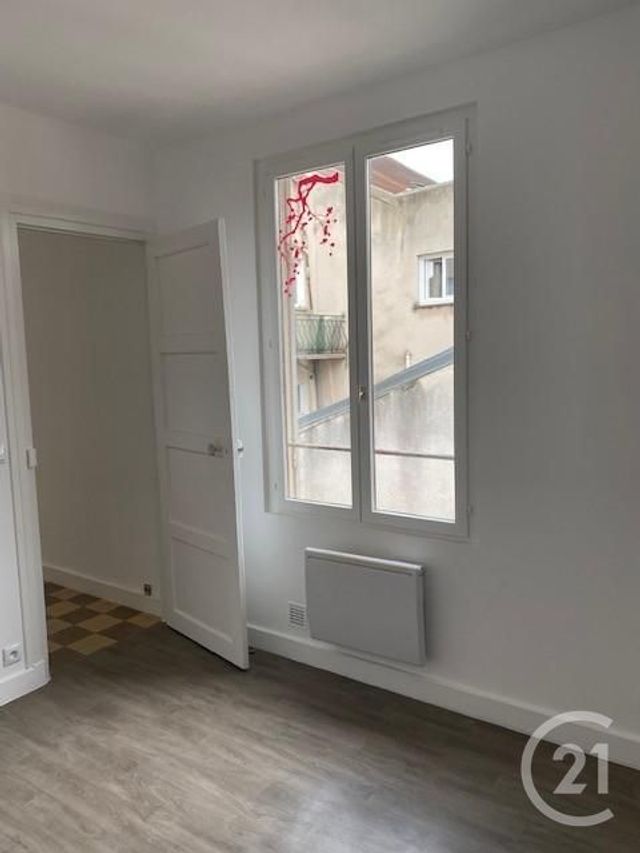 Appartement Studio &agrave; louer - 1 pi&egrave;ce - 23,88 m2 - Melun - 77 - ILE-DE-FRANCE