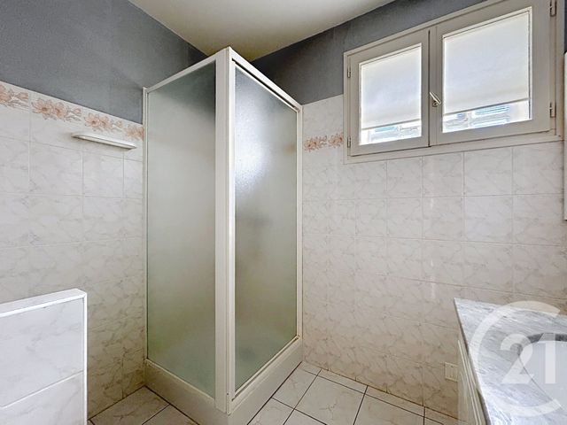 Maison &agrave; louer - 6 pi&egrave;ces - 121,45 m2 - Avon - 77 - ILE-DE-FRANCE