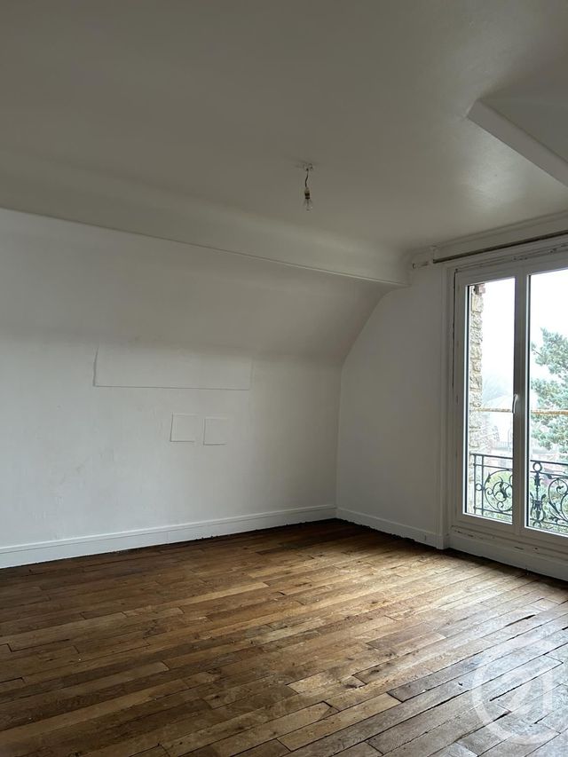 Maison &agrave; louer - 9 pi&egrave;ces - 163,70 m2 - Fontainebleau - 77 - ILE-DE-FRANCE