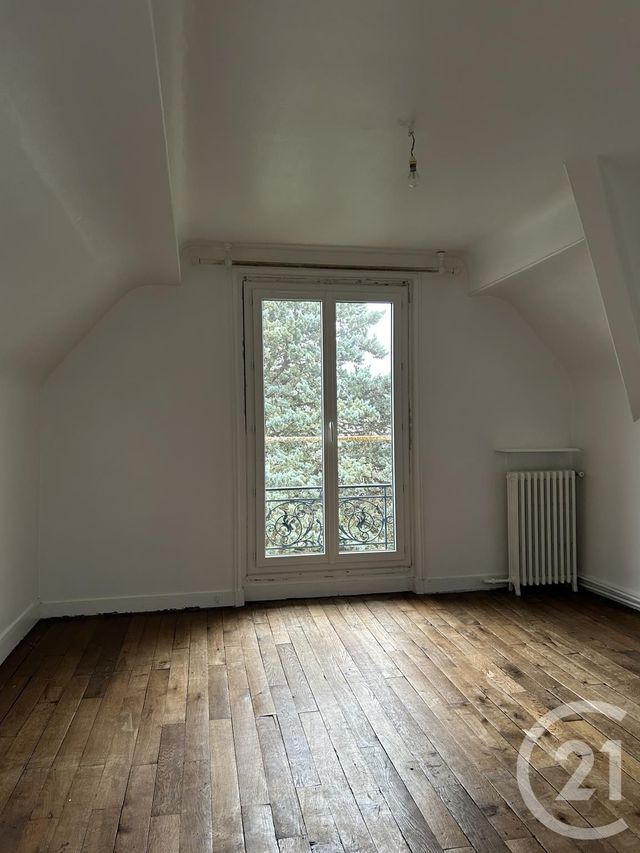 Maison &agrave; louer - 9 pi&egrave;ces - 163,70 m2 - Fontainebleau - 77 - ILE-DE-FRANCE