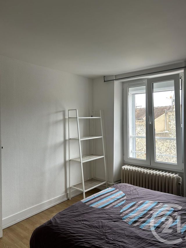 Appartement &agrave; louer - 2 pi&egrave;ces - 29,81 m2 - Fontainebleau - 77 - ILE-DE-FRANCE