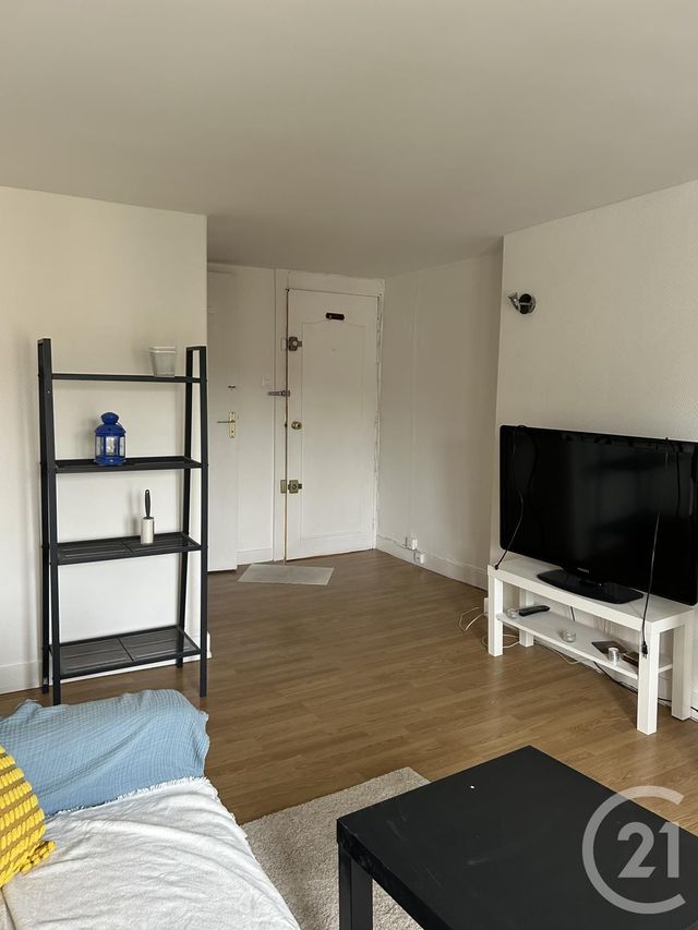 Appartement &agrave; louer - 2 pi&egrave;ces - 29,81 m2 - Fontainebleau - 77 - ILE-DE-FRANCE