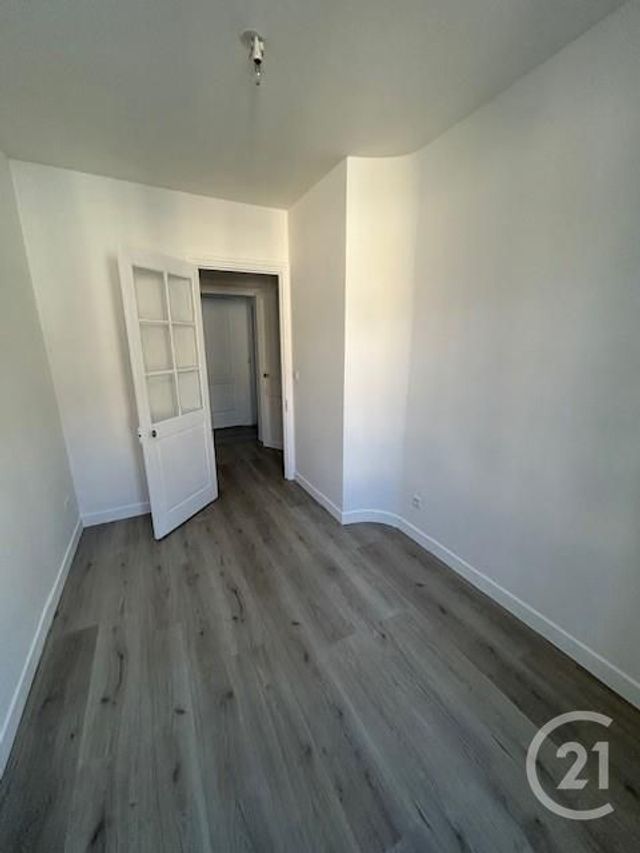 Appartement &agrave; louer - 3 pi&egrave;ces - 69,47 m2 - Fontainebleau - 77 - ILE-DE-FRANCE