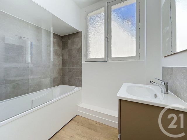 Appartement 3 pièces &agrave; louer - 3 pi&egrave;ces - 67,63 m2 - Fontainebleau - 77 - ILE-DE-FRANCE