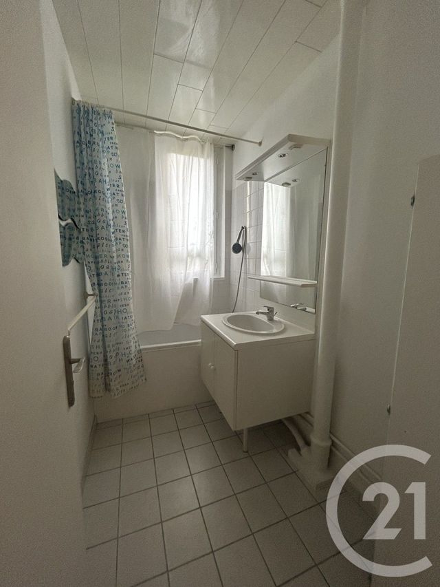 Appartement &agrave; louer - 3 pi&egrave;ces - 60,02 m2 - Avon - 77 - ILE-DE-FRANCE