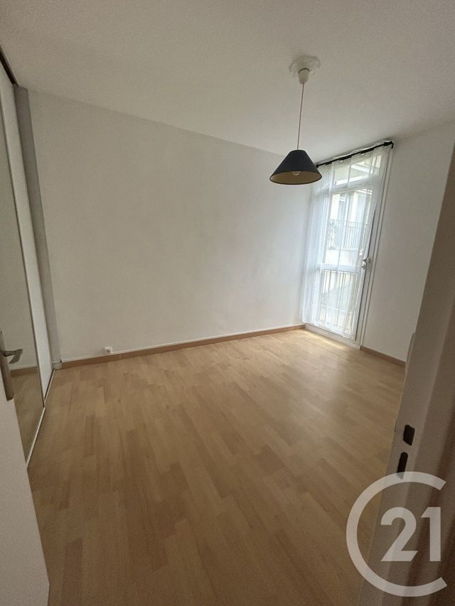 Appartement &agrave; louer - 3 pi&egrave;ces - 60,02 m2 - Avon - 77 - ILE-DE-FRANCE