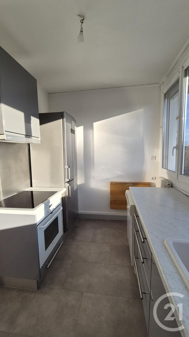 Appartement 2 pièces &agrave; louer - 2 pi&egrave;ces - 42,12 m2 - Fontainebleau - 77 - ILE-DE-FRANCE