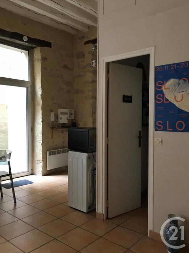 Appartement Studio &agrave; louer - 1 pi&egrave;ce - 32,85 m2 - Fontainebleau - 77 - ILE-DE-FRANCE