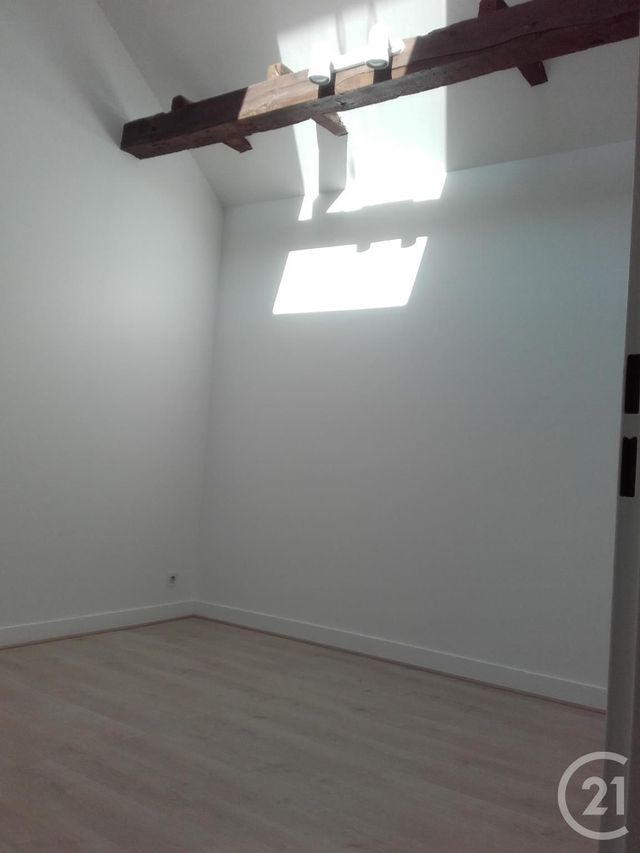 Appartement &agrave; louer - 2 pi&egrave;ces - 58,37 m2 - Fontainebleau - 77 - ILE-DE-FRANCE