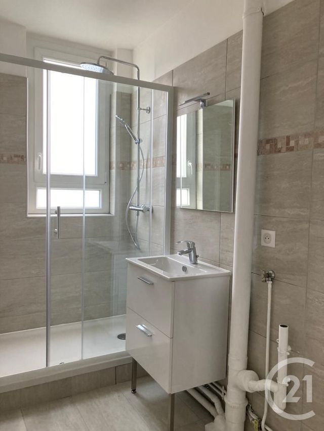 Appartement &agrave; louer - 3 pi&egrave;ces - 63,35 m2 - Avon - 77 - ILE-DE-FRANCE