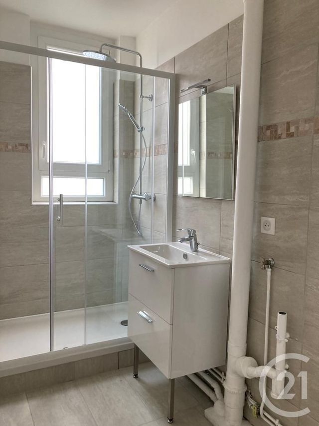 Appartement &agrave; louer - 3 pi&egrave;ces - 63,35 m2 - Avon - 77 - ILE-DE-FRANCE