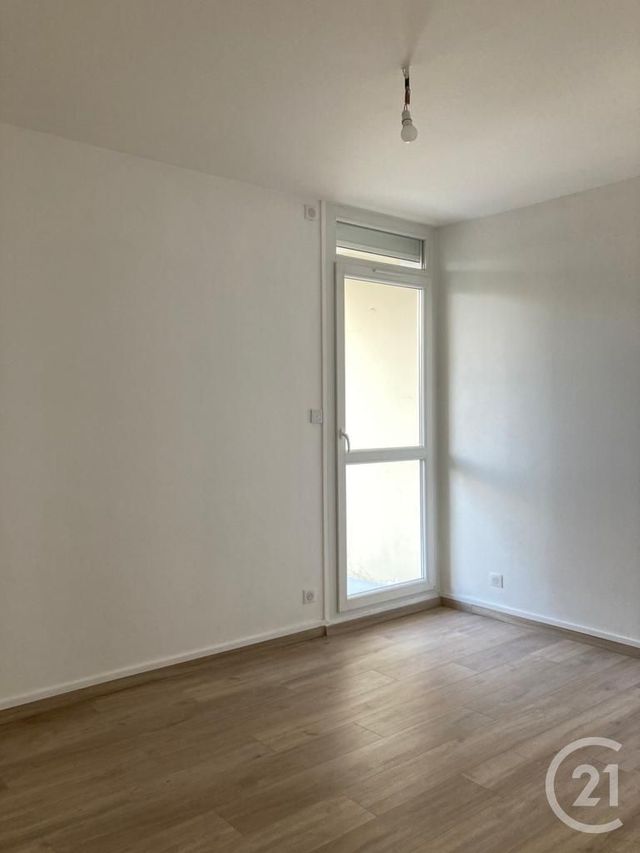 Appartement &agrave; louer - 3 pi&egrave;ces - 63,35 m2 - Avon - 77 - ILE-DE-FRANCE