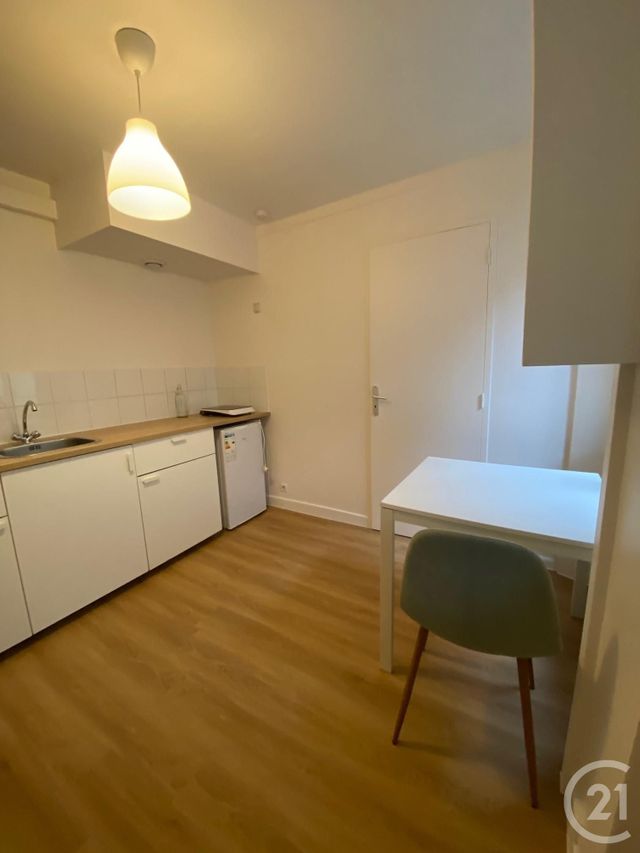 Appartement Studio à louer FONTAINEBLEAU