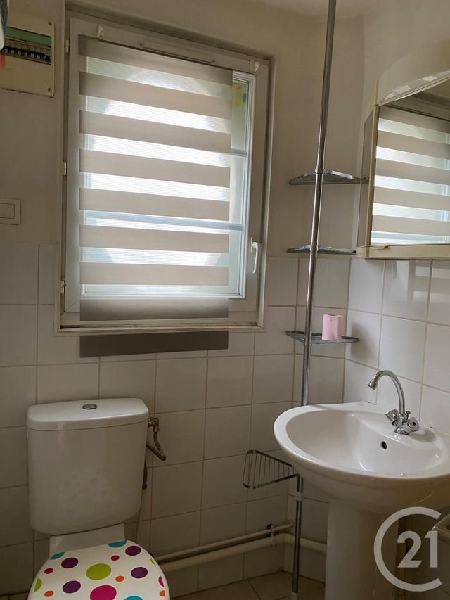 Appartement &agrave; vendre - 2 pi&egrave;ces - 27,93 m2 - Fontainebleau - 77 - ILE-DE-FRANCE