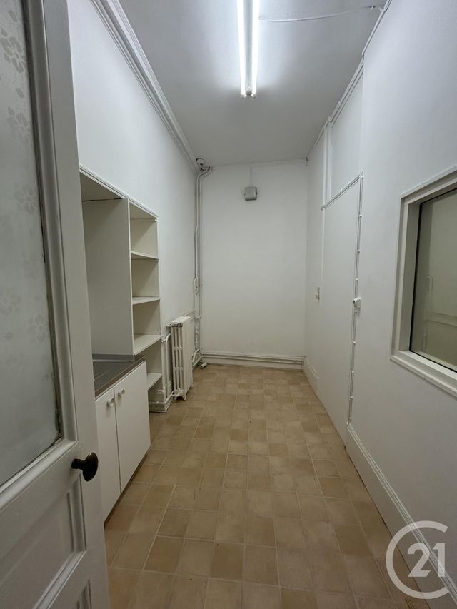 Immeuble &agrave; vendre - 270 m2 - Fontainebleau - 77 - ILE-DE-FRANCE