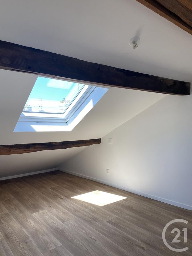 Appartement F2 &agrave; louer - 2 pi&egrave;ces - 21,83 m2 - Fontainebleau - 77 - ILE-DE-FRANCE