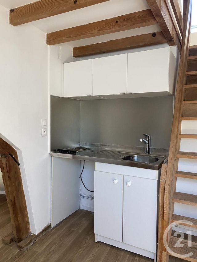 Appartement F2 &agrave; louer - 2 pi&egrave;ces - 21,83 m2 - Fontainebleau - 77 - ILE-DE-FRANCE