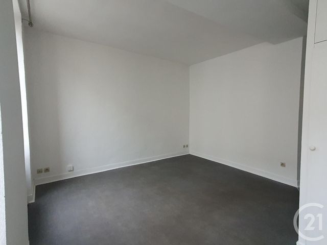 Appartement Studio &agrave; louer - 1 pi&egrave;ce - 18,26 m2 - Fontainebleau - 77 - ILE-DE-FRANCE