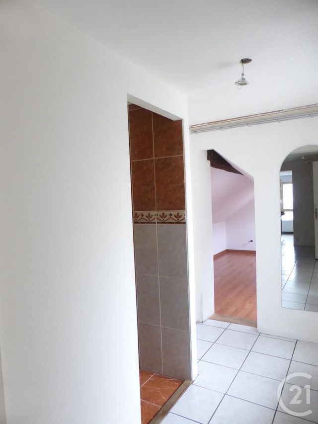 Appartement &agrave; louer - 2 pi&egrave;ces - 54,39 m2 - Fontainebleau - 77 - ILE-DE-FRANCE